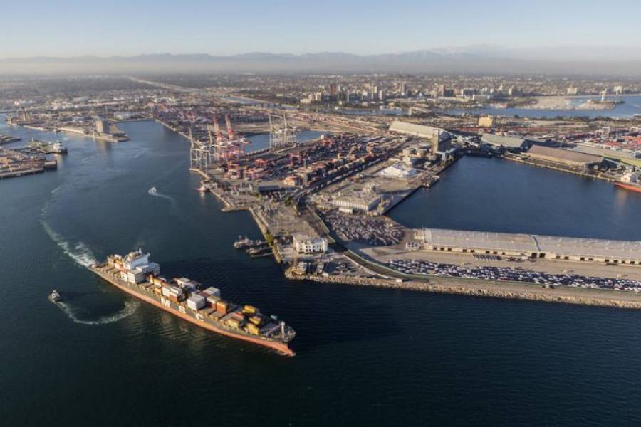 Ρεκόρ εισαγωγών στα λιμάνια της Καλιφόρνια - Ποιοι πρωταγωνιστούν