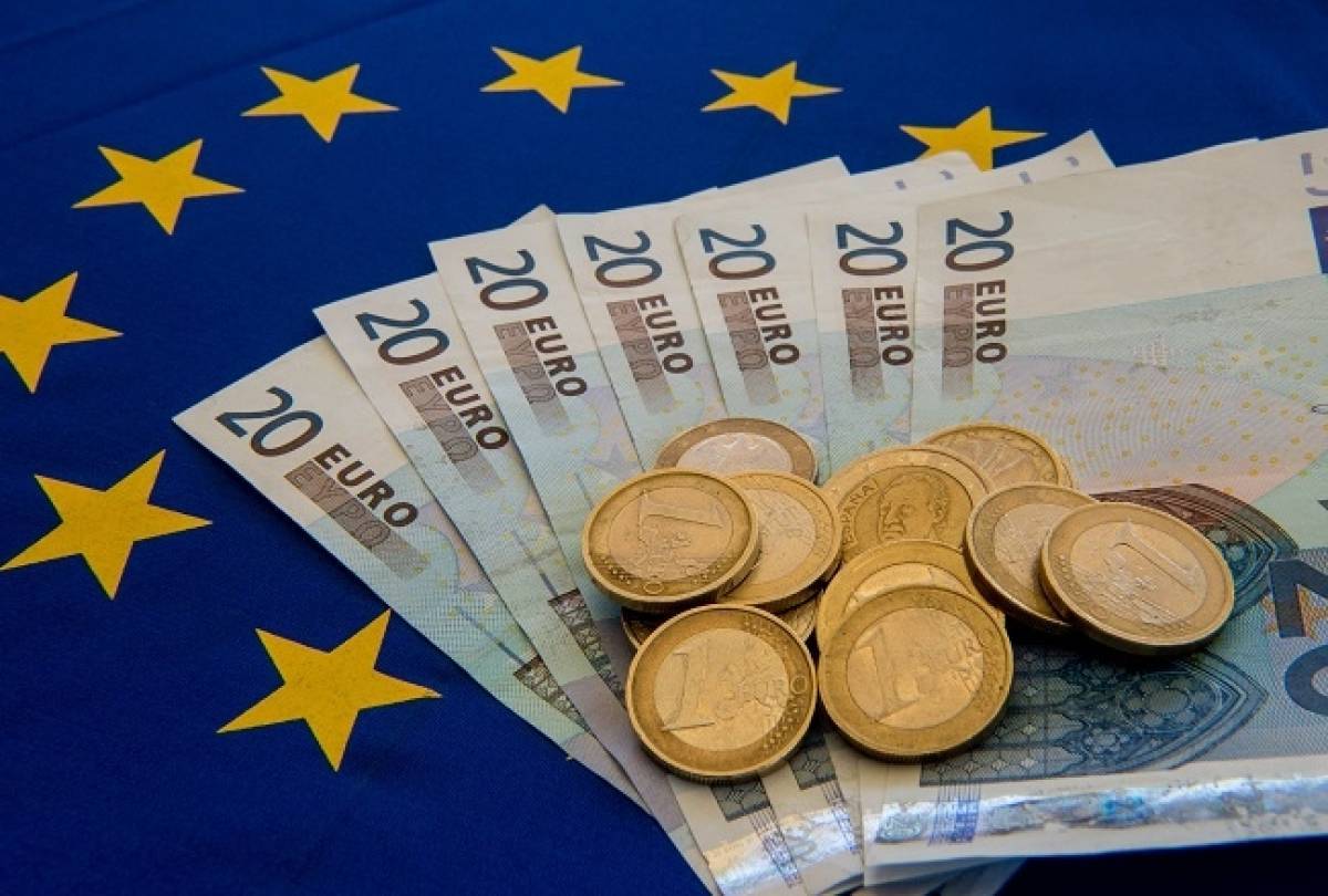 Handelsblatt: Προς έκδοση 10ετούς ομολόγου η Ελλάδα;