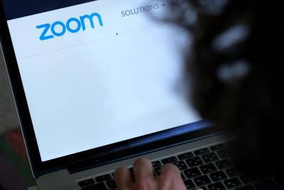Η Google είχε σκεφθεί να αγοράσει το «εχθρικό» της Zoom
