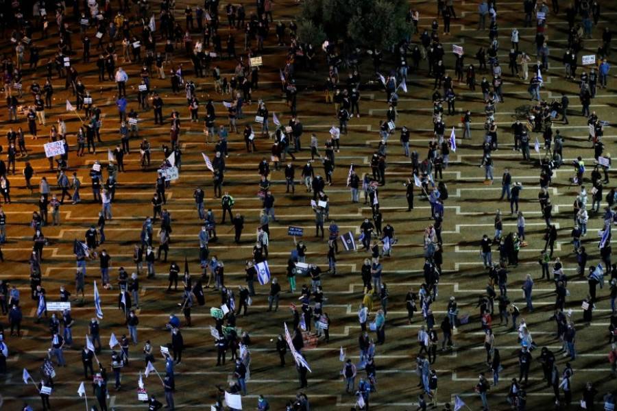 Ενα είν’ το κόμμα και μία η Πρωτομαγιά (παρά τους περιορισμούς)