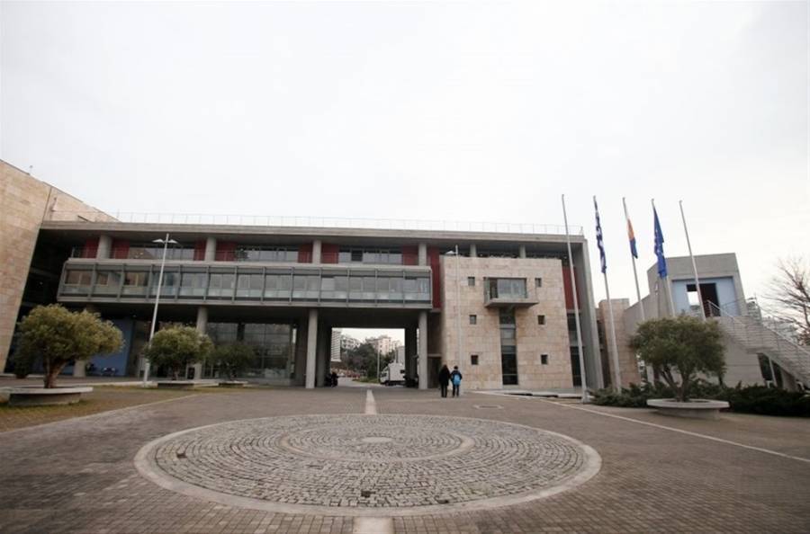 Θεσσαλονίκη: Αποκλεισμός της Χρυσής Αυγής από την κατανομή διαφημιστικού χώρου
