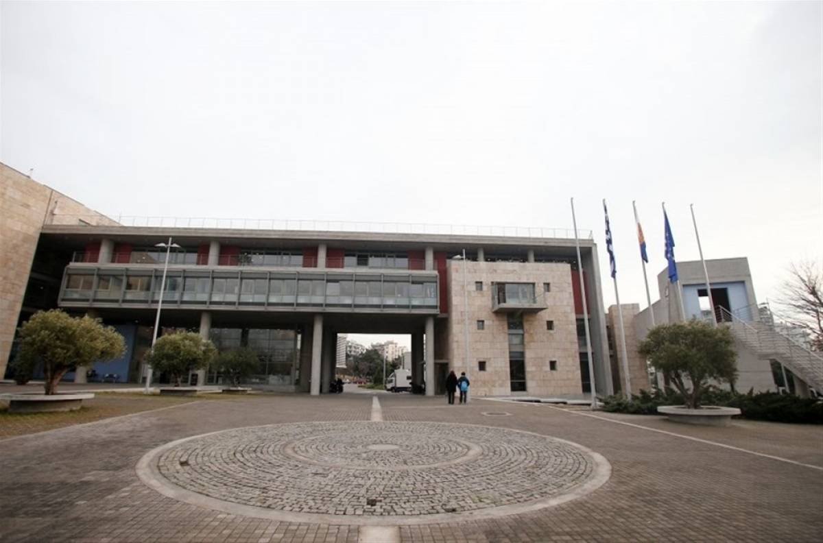 Θεσσαλονίκη: Αποκλεισμός της Χρυσής Αυγής από την κατανομή διαφημιστικού χώρου