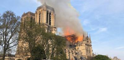 Παναγία των Παρισίων:Το Σάββατο η πρώτη λειτουργία μετά την πυρκαγιά