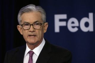Πάουελ (Fed): Η οικονομία απέχει πολύ από τους στόχους