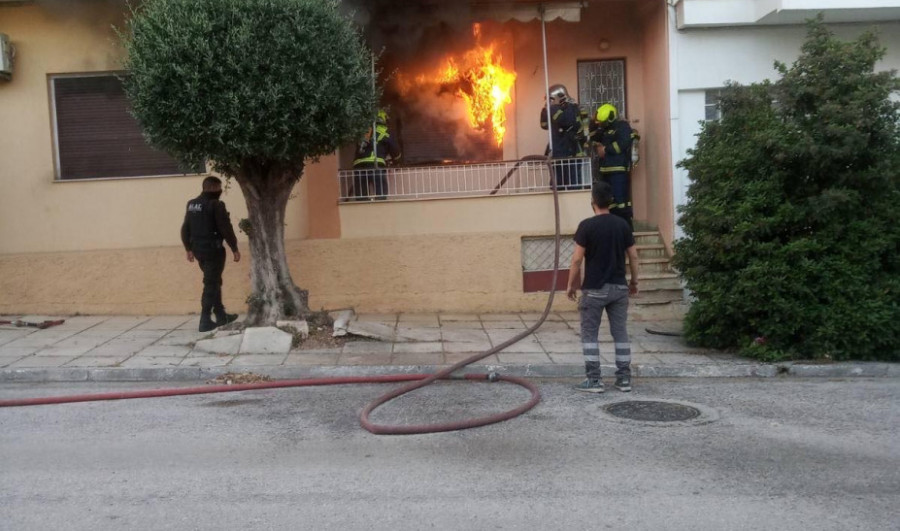 Τραγωδία στην Ηλιούπολη: Ένας νεκρός από πυρκαγιά- Διασώθηκε μια γυναίκα