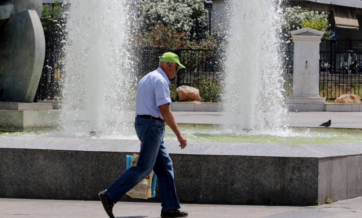 Στους 40 βαθμούς η θερμοκρασία- Υποχωρεί ο καύσωνας την Τρίτη