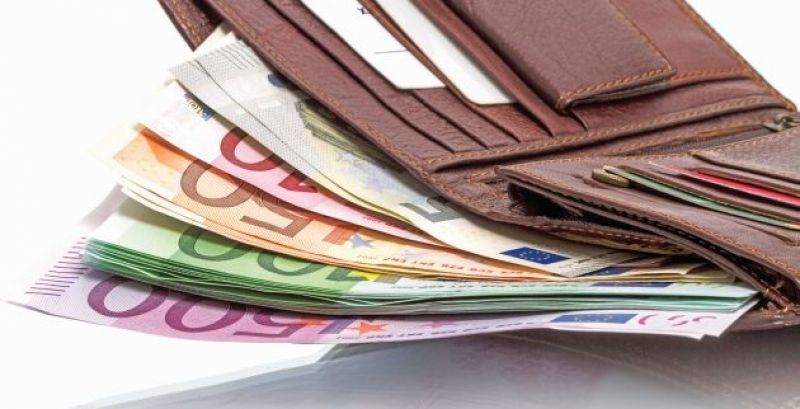 ΕΛΣΤΑΤ: Αυξήθηκε το διαθέσιμο εισόδημα των νοικοκυριών το γ' τρίμηνο