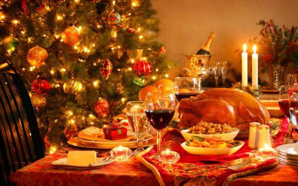 ΓΓΕ: Πόσο θα μας κοστίσει το χριστουγεννιάτικο τραπέζι (πίνακες)