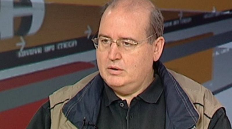 Φίλης: Θλιβερό να συμμετέχουν παιδιά σε πορείες κατά των hotspots