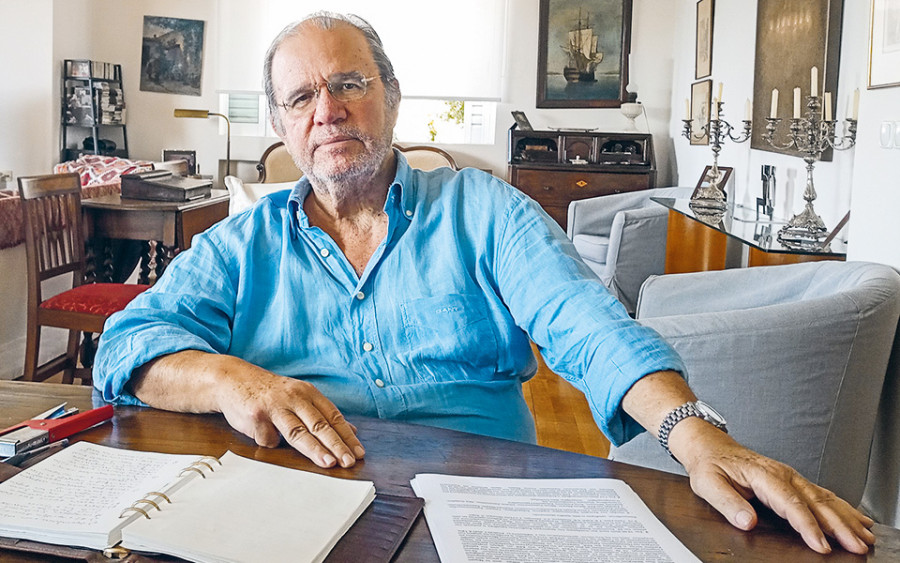 Το ρητορικό ερώτημα του Πάνου Λουκάκου για τις ηγεσίες του ΠΑΣΟΚ και της ΝΔ την περίοδο της κρίσης