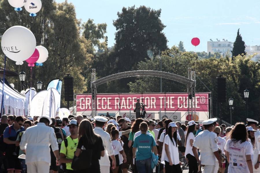 Αθήνα: 36.000 δρομείς έτρεξαν ενάντια στον καρκίνο του μαστού