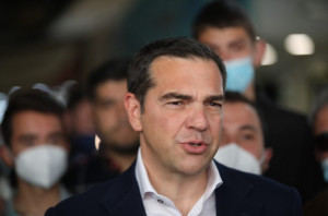 Τσίπρας για Πρωτομαγιά: Θυμόμαστε. Τιμούμε. Συνεχίζουμε