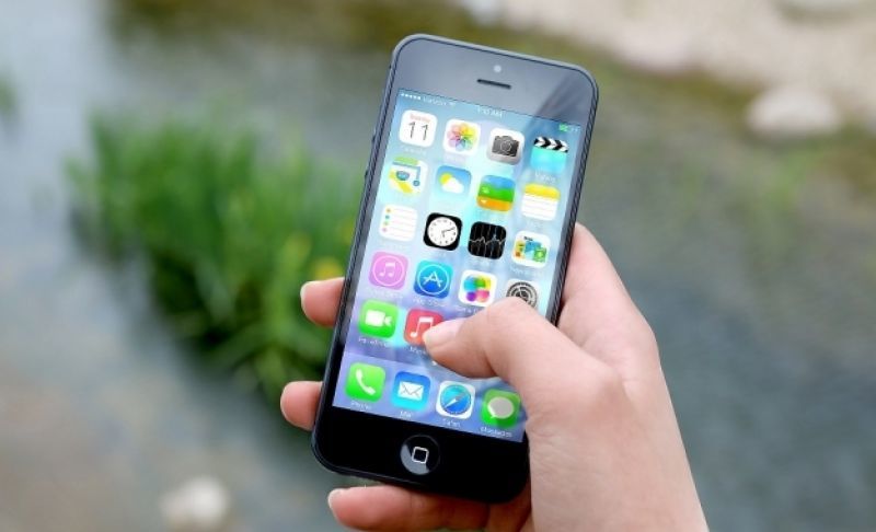 Apple: Δεν πρόκειται να μπλεχτούμε στην προσωπική σας ζωή