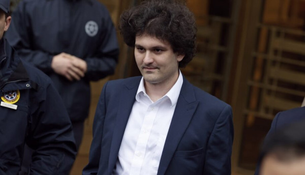 Εντοπίστηκαν 5 δισ. δολάρια στα ταμεία του χρεοκοπημένου FTX