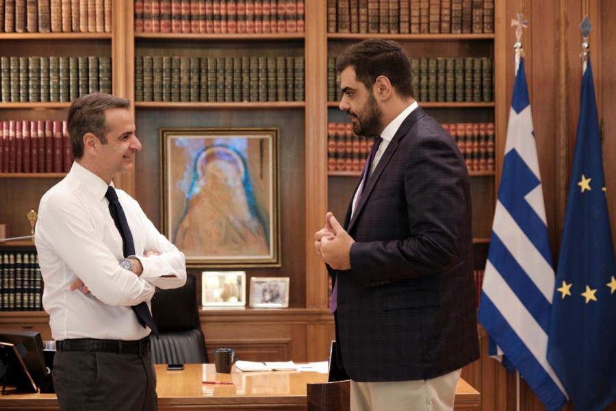 Τα σενάρια του ανασχηματισμού και η καλλιέργεια εντυπώσεων