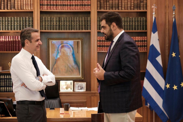 Τα σενάρια του ανασχηματισμού και η καλλιέργεια εντυπώσεων
