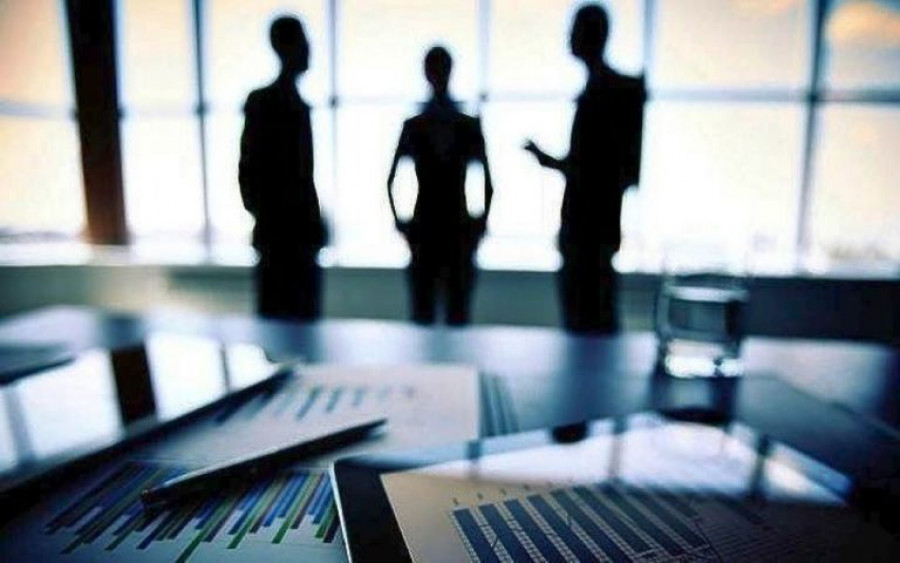 Τα πανεπιστημιακά πτυχία χάνουν έδαφος μπροστά στην επαγγελματική εμπειρία
