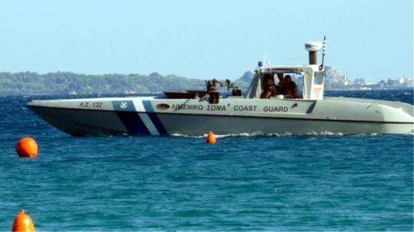 Τουρκικό πλοίο με 13 άτομα πλήρωμα προσάραξε στην Τήλο