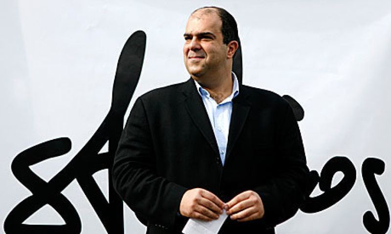 Στέλιος Χατζηιωάννου: Η ελληνική γραφειοκρατία μπλοκάρει το φιλανθρωπικό του έργο