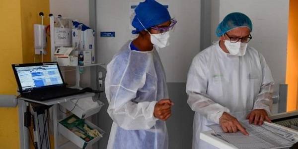 Δεκαπέντε νέα κρούσματα ανακοίνωσε η Κύπρος το Σάββατο