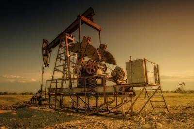 Ατελείωτη η «κατρακύλα» του πετρελαίου- Ωστόσο οι αναλυτές βλέπουν άνοδο