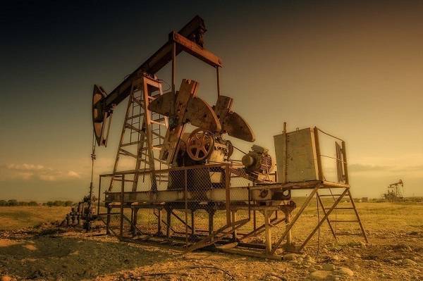 Ατελείωτη η «κατρακύλα» του πετρελαίου- Ωστόσο οι αναλυτές βλέπουν άνοδο