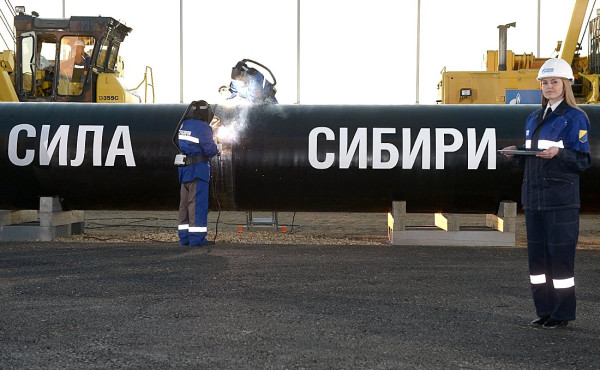 Ρωσία και Κίνα υπογράφουν συμφωνία για νέο αγωγό φυσικού αερίου