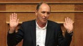 Σταθάκης: Καμία έλλειψη σε πρώτες ύλες και προϊόντα