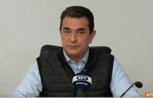 Σκρέκας: 3.000 σπίτια ακόμα χωρίς ρεύμα- Εξετάζονται αποζημιώσεις