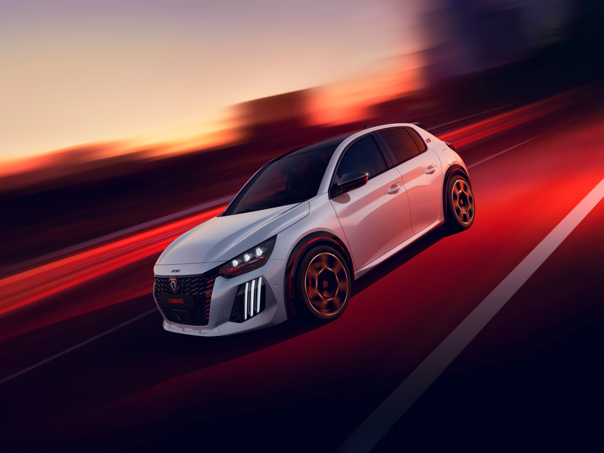 Tο νέο E-208 GTi παραμένει εξαιρετικά πιστό στο πρωτότυπο που παρουσιάστηκε το 2025