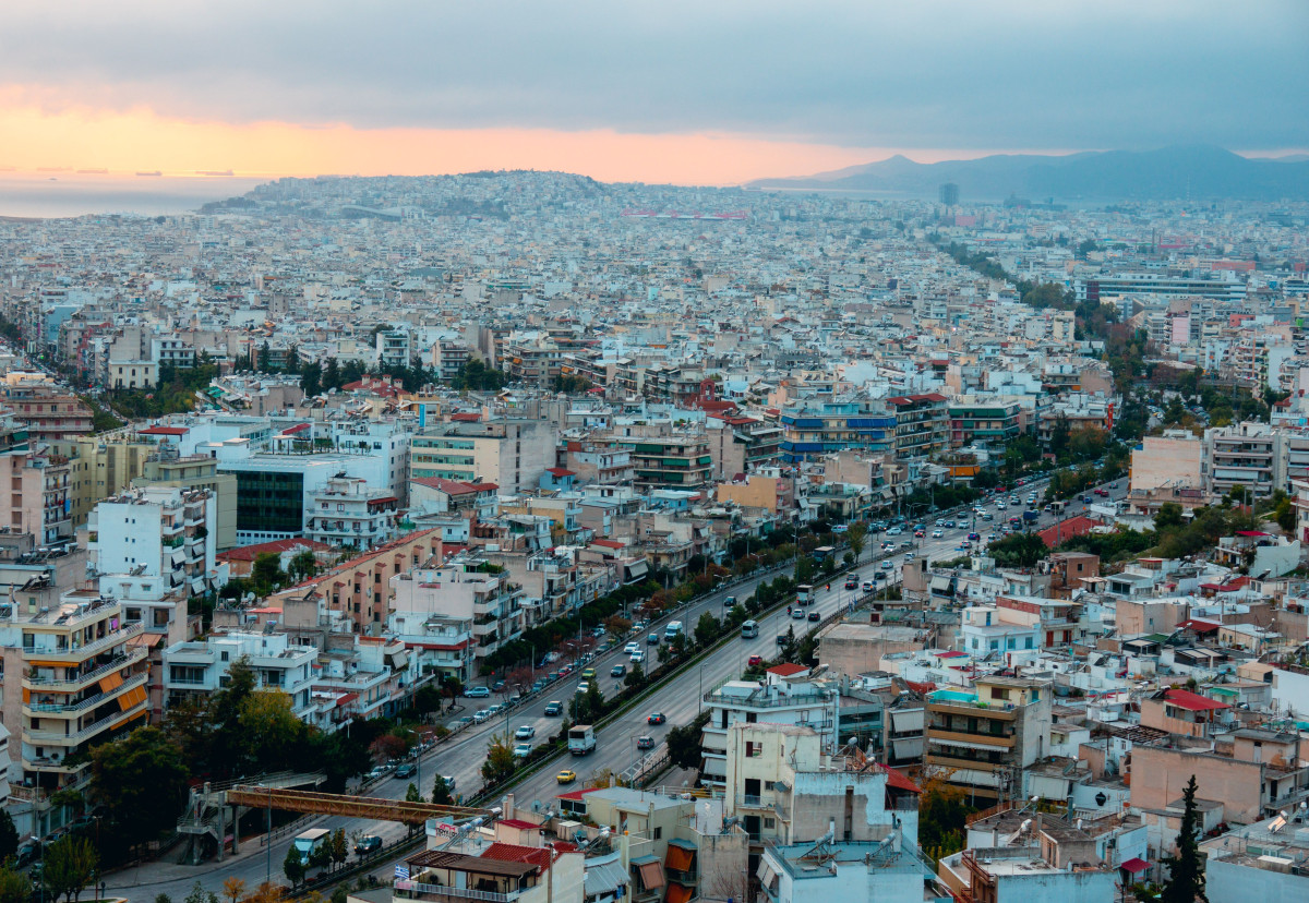 Κυκλοφοριακό: Αν δεν δράσουμε η πόλη «θα πέσει στο κεφάλι μας» - Τι προτείνουν συγκοινωνιολόγοι