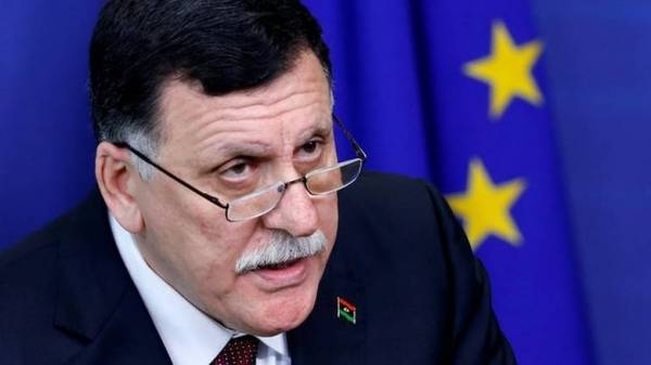 Σάρατζ: Εγκληματίας πολέμου ο Χάφταρ