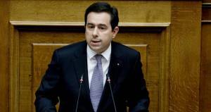 Μηταράκης: Κλειστές 60 δομές μέχρι το τέλος του 2020