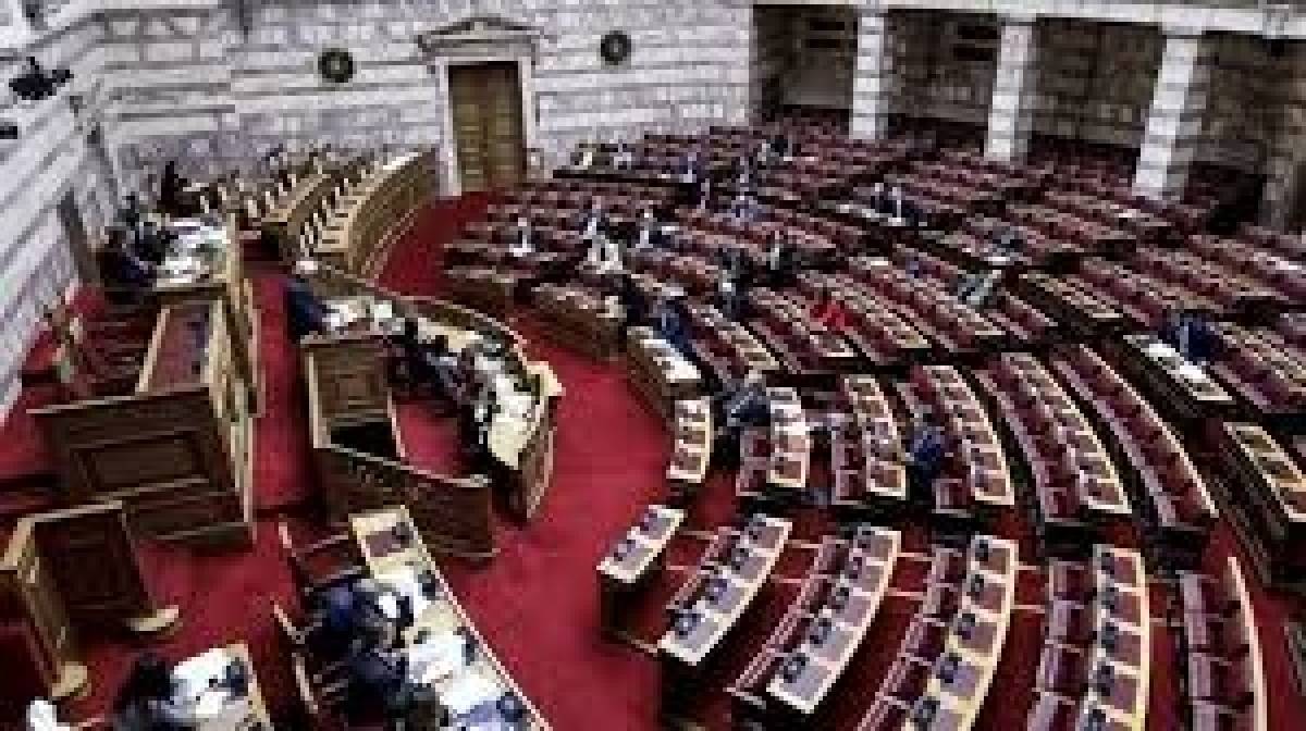 Την Τρίτη στην Ολομέλεια της Βουλής το νέο ασφαλιστικό νομοσχέδιο
