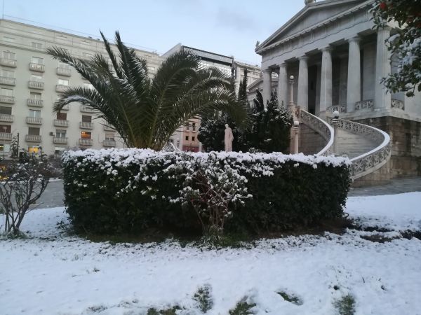 Στα λευκά η Αττική λόγω «Τηλέμαχου» (photos) - Κυκλοφοριακές ρυθμίσεις