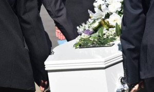 e-ΕΦΚΑ: Σε λιγότερο από μήνα η πληρωμή των εξόδων κηδείας