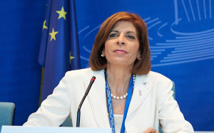Κυριακίδου: Στο Λουξεμβούργο για συζητήσεις στήριξης προς την Ουκρανία