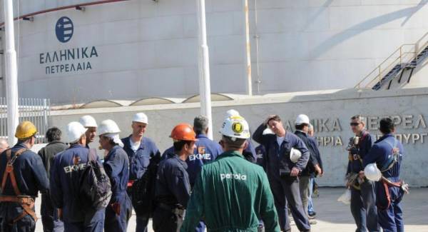 ΠΣΕΕΠ: Βολές κατά της διοίκησης ΕΛΠΕ και της κυβέρνησης