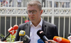 Βόρεια Μακεδονία: Ο Μίτσκοσκι επιμένει στο «σκέτο Μακεδονία»