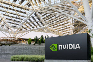 Nvidia: Ηχηρά κέρδη και έκρηξη εσόδων παρά τις ανησυχίες για φούσκα στην Tεχνητή Nοημοσύνη