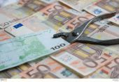 Εν αναμονή της εγκυκλίου για τις 100 δόσεις η αγορά ζει στο ρυθμό κατασχέσεων