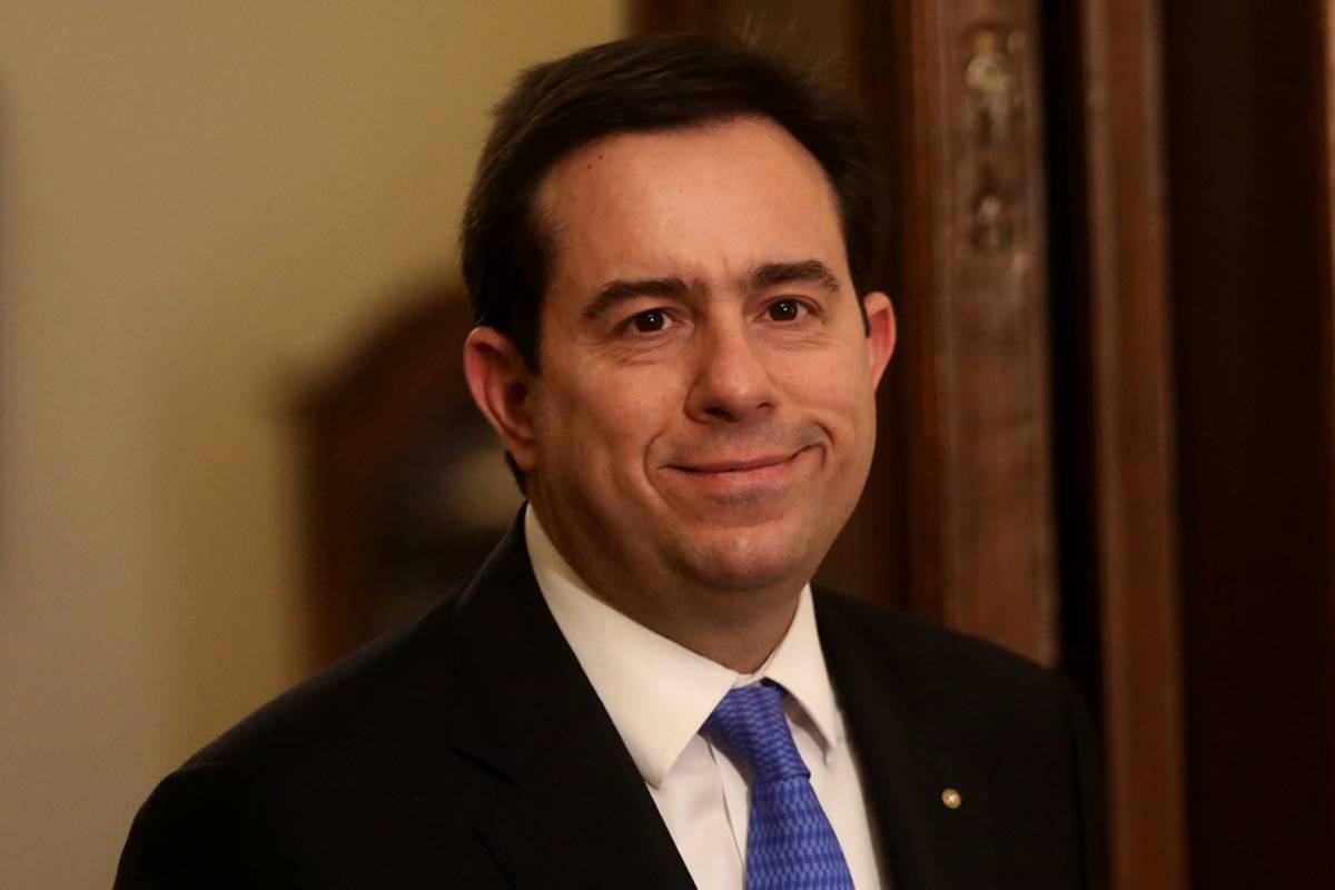 Μηταράκης: Αρχές Μαΐου ο εμβολιασμός στις δομές φιλοξενίας