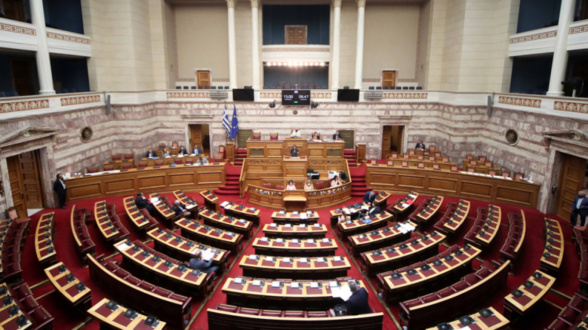 Ένας λαβύρινθος νόμων: Γιατί κοστίζει η πολυνομία και η κακονομία στην Ελλάδα