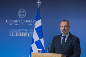 Συνάντηση Κατσανιώτη με τον νέο Πρέσβη της Τουρκίας