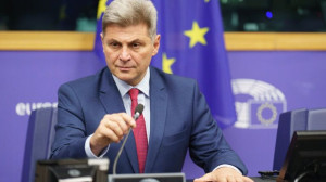 Φαραντούρης: Προτείνει τετραμερή Ελλάδος, Κύπρου, Αιγύπτου, Λιβύης
