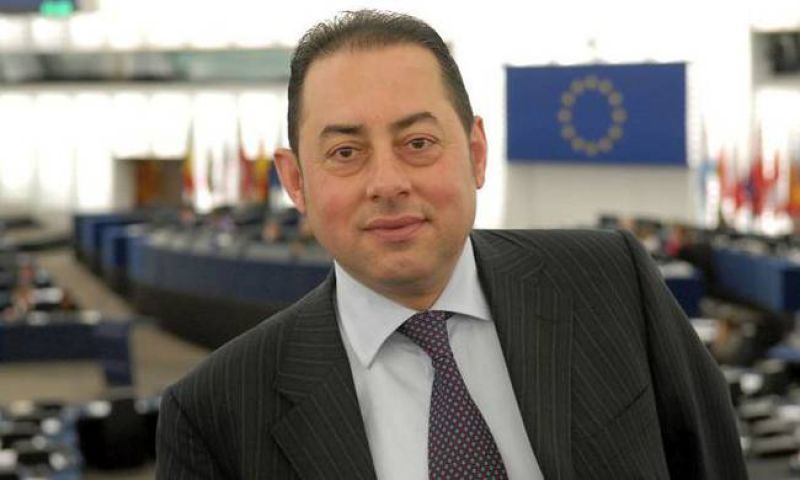 Πιτέλα: Κάποια «γεράκια» θέλουν να σκοτώσουν την Ελλάδα