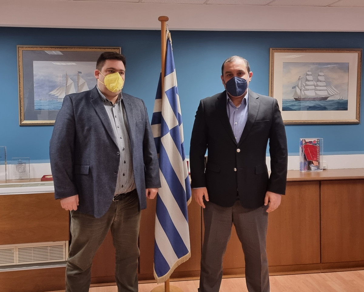 Τι ζητά το Επαγγελματικό Επιμελητήριο Πειραιά από το υπ. Ναυτιλίας