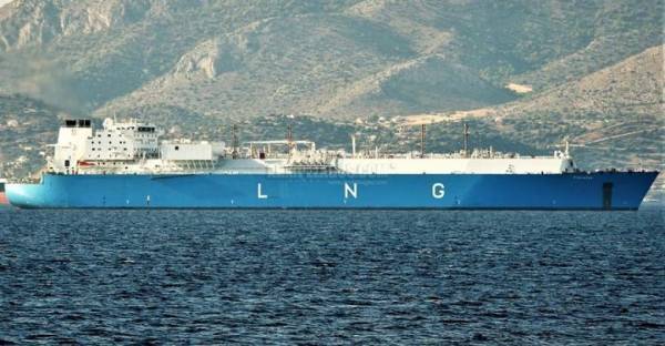Σε υψηλά επίπεδα ρεκόρ η πλωτή αποθήκευση LNG
