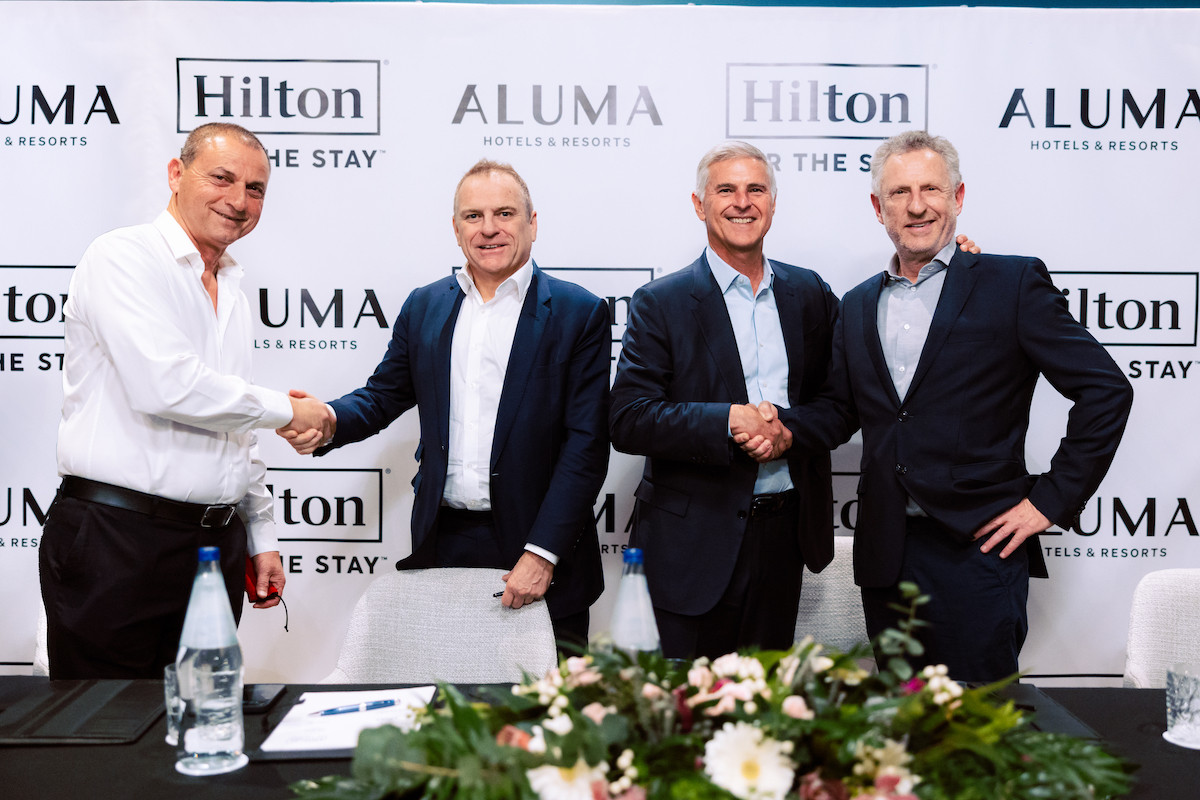 Hilton: Ενισχύει την παρουσία της στην Αθήνα με τρία ξενοδοχεία