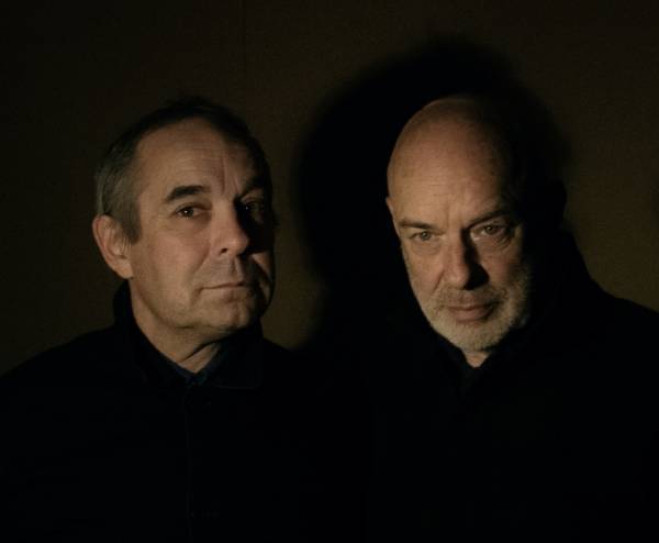 Brian & Roger Eno: Η μουσική δεν μπορεί να γεννήσει αλλαγές, μπορεί να τις εμπνεύσει